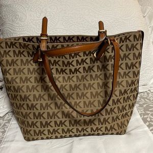MICHAEL KORS BAG